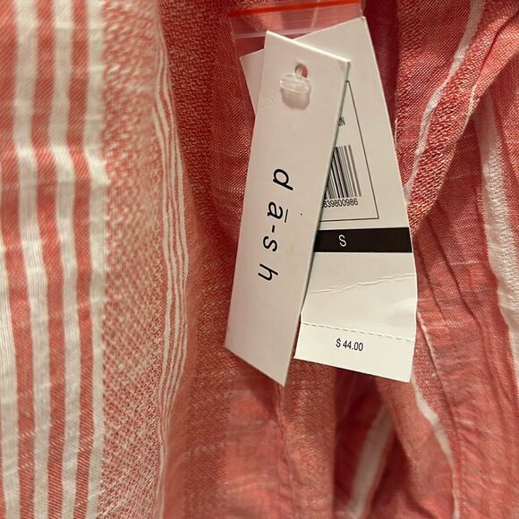 Dash Coral 3/4 Sleeve Roll Tab Button Front Woven Shirt Small S NWT - Picture 3 of 6